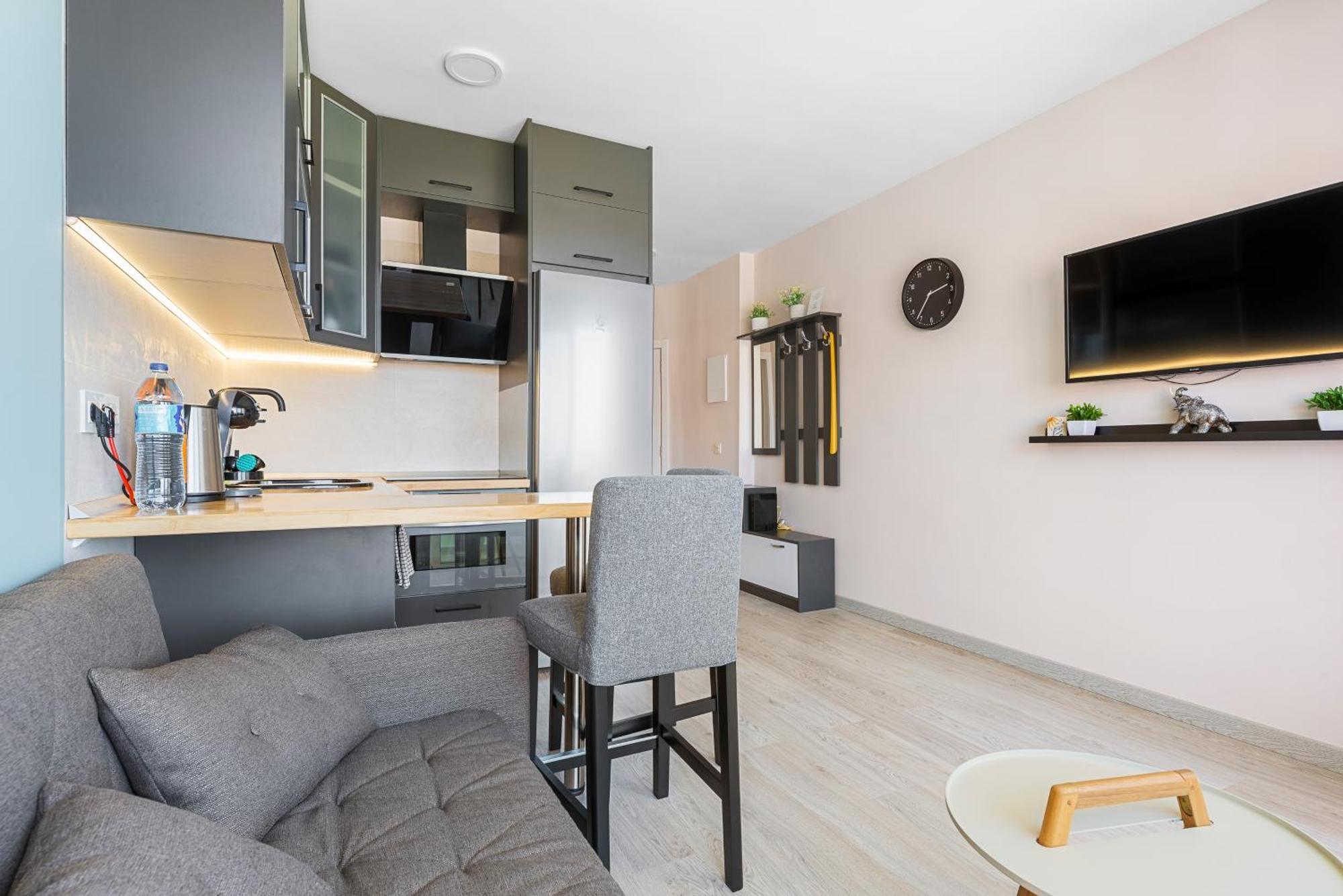 Arenas Negras Playa La Arena, Newly Renovated Apartment Puerto de Santiago  Bagian luar foto