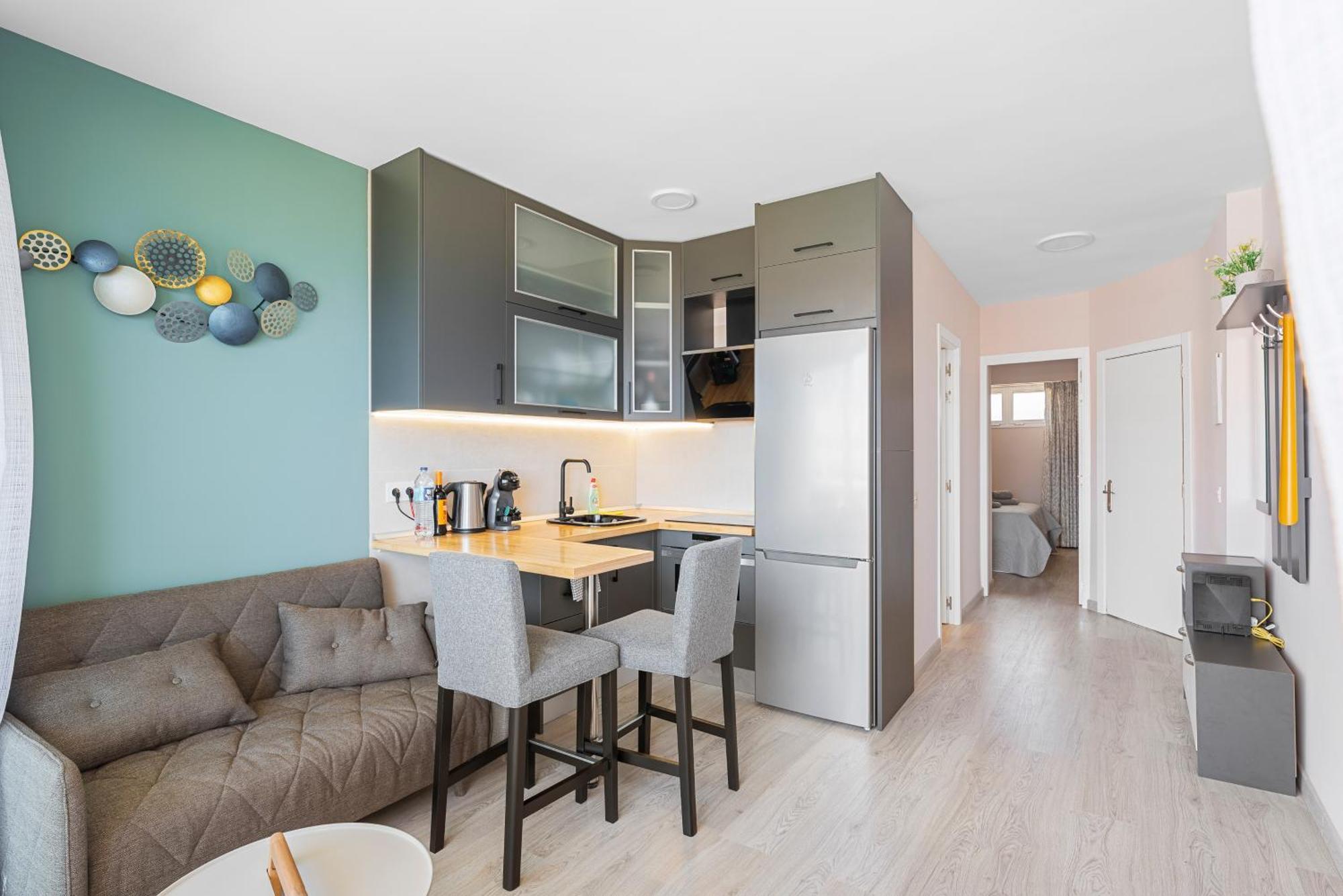 Arenas Negras Playa La Arena, Newly Renovated Apartment Puerto de Santiago  Bagian luar foto