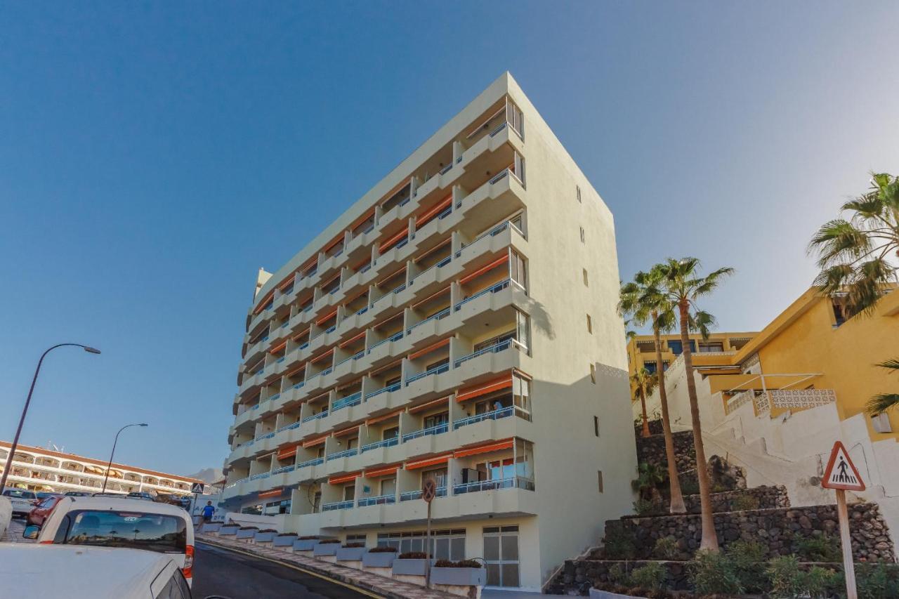 Arenas Negras Playa La Arena, Newly Renovated Apartment Puerto de Santiago  Bagian luar foto