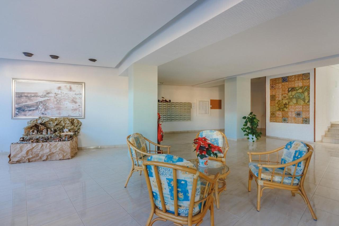 Arenas Negras Playa La Arena, Newly Renovated Apartment Puerto de Santiago  Bagian luar foto