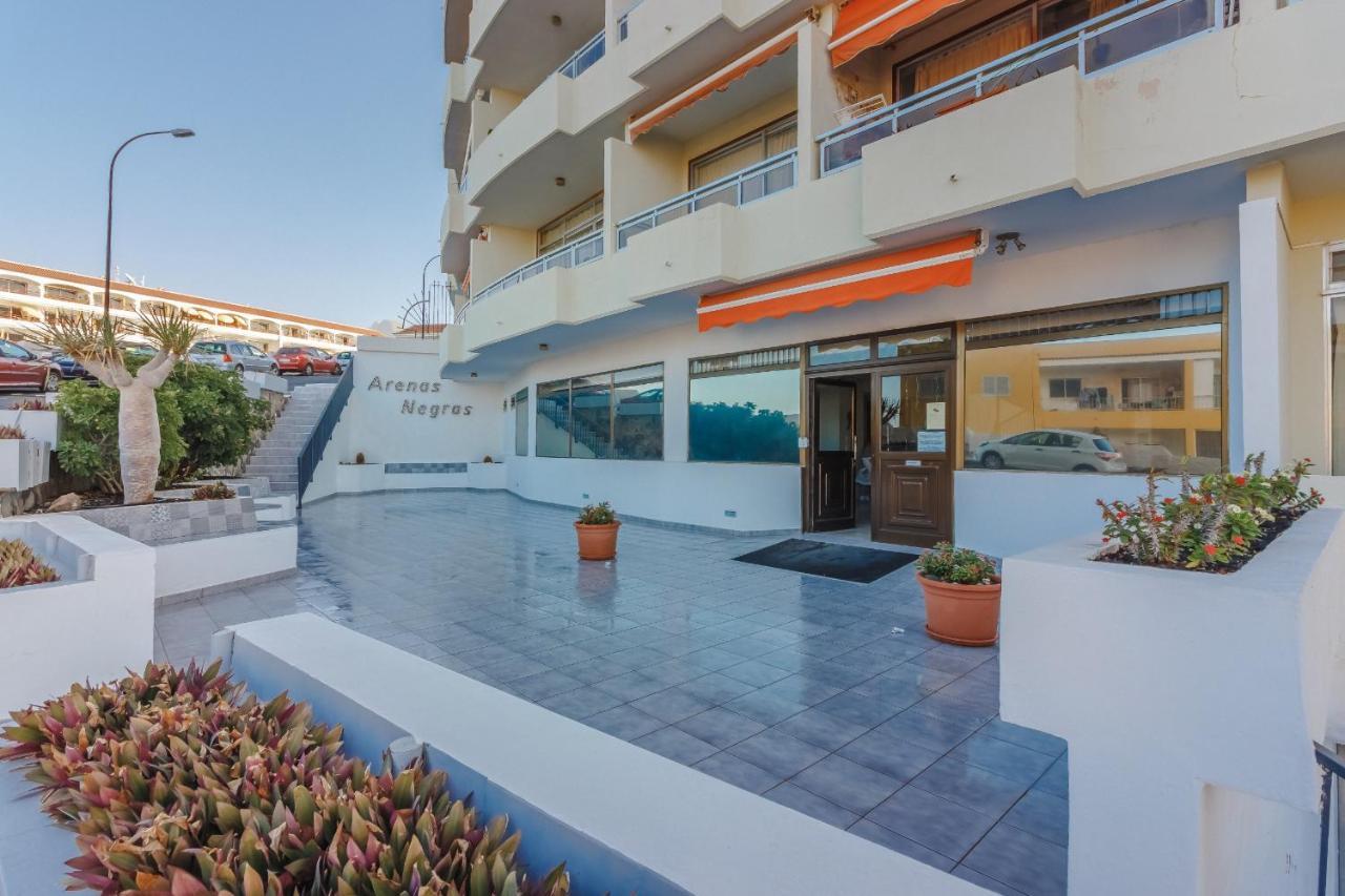 Arenas Negras Playa La Arena, Newly Renovated Apartment Puerto de Santiago  Bagian luar foto