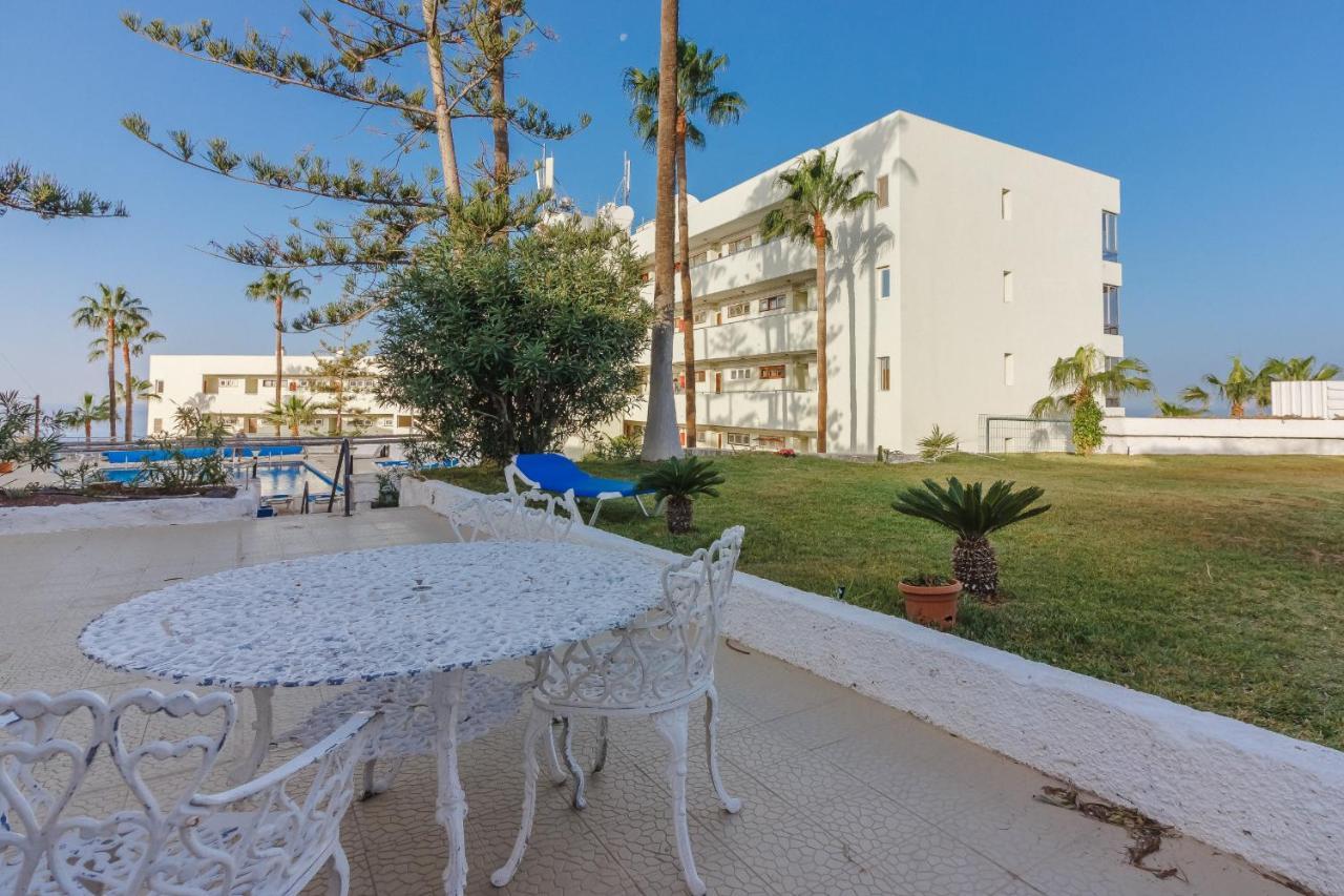Arenas Negras Playa La Arena, Newly Renovated Apartment Puerto de Santiago  Bagian luar foto